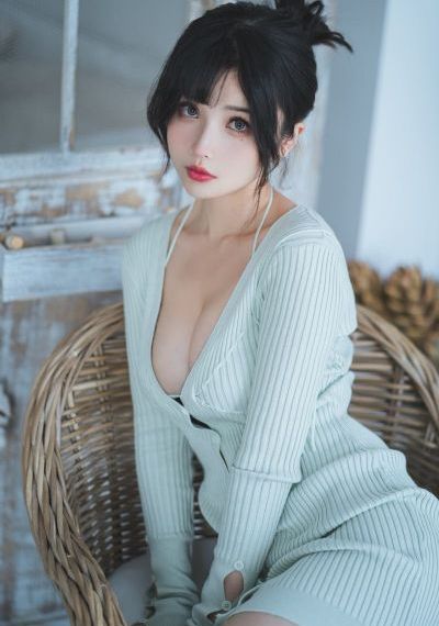 老师裸露胸被强挤奶羞羞视频