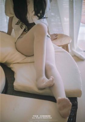 《偷窥女教师》在线观看