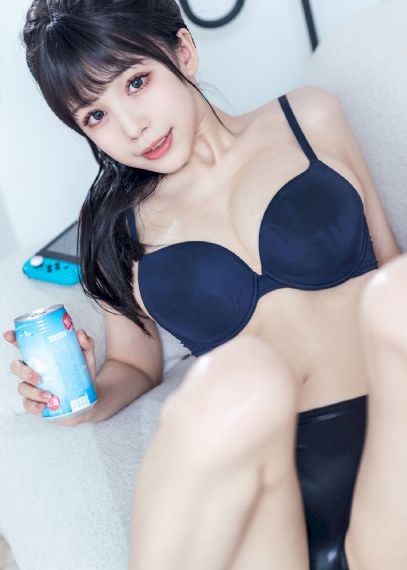 丝袜老师扒开双腿让我爽视频